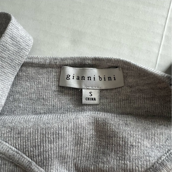 Gianni Bini Cropped sweater tank top grayish blue size small - Picture 5 of 7